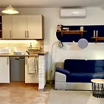 Nefelejcs Apartmanhaz Gyenesdiás