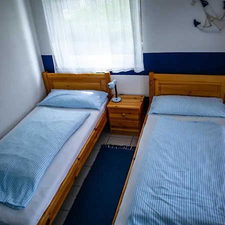 Nefelejcs Apartmanhaz Gyenesdias
