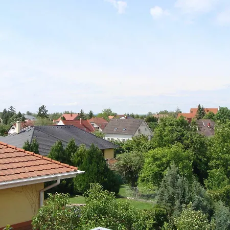 Nefelejcs Apartmanhaz *